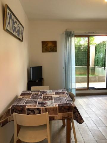 Logement Entier 2 Pieces Parking 5'Metro Saint-Denis  Exterior foto